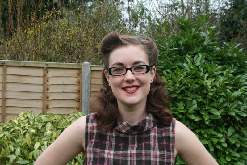 1940's Hair & Makeup, Victory Rolls